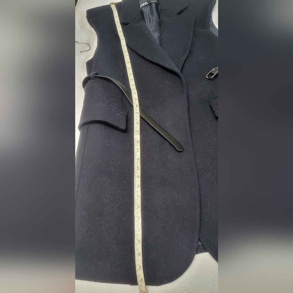 Zara Women's Navy Blue Sleeveless Vest - Picture 12 of 16